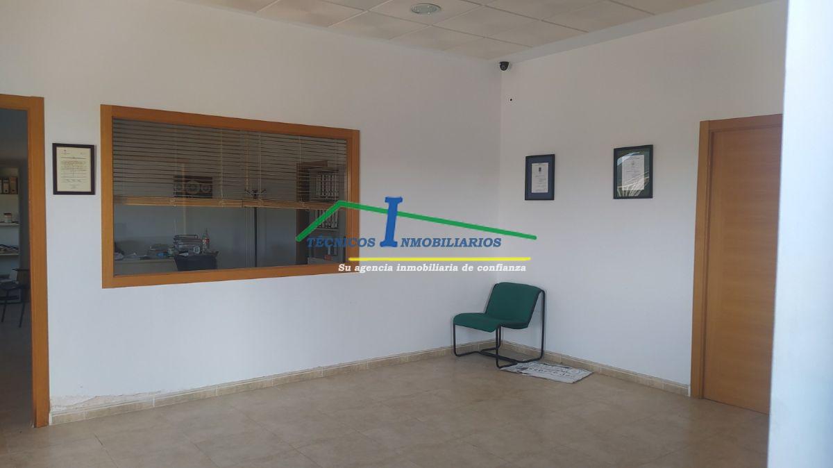 Venta de nave industrial en Calamonte