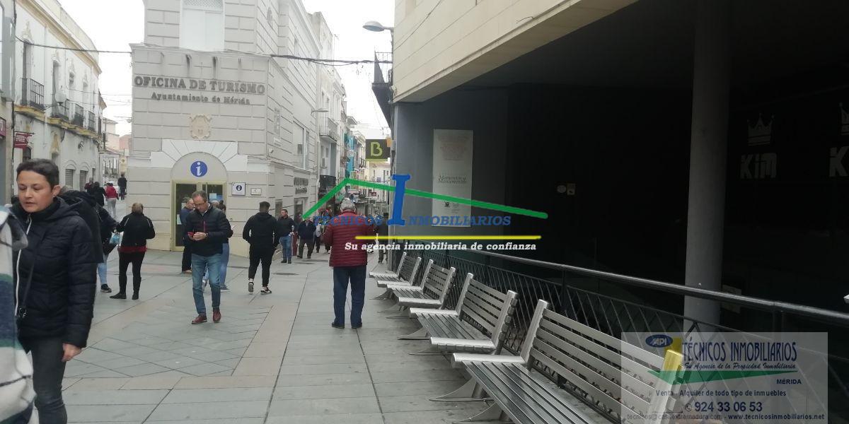 For rent of commercial in Mérida