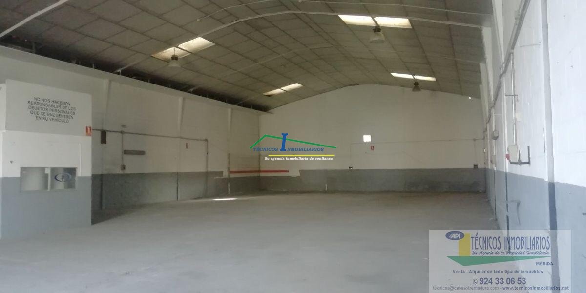 Alquiler de nave en Mérida