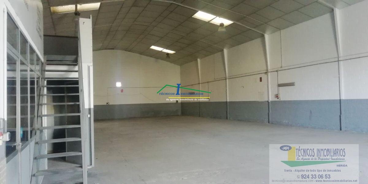 Alquiler de nave en Mérida