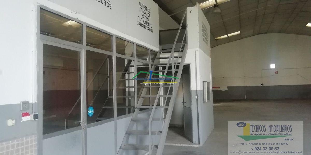 Alquiler de nave en Mérida