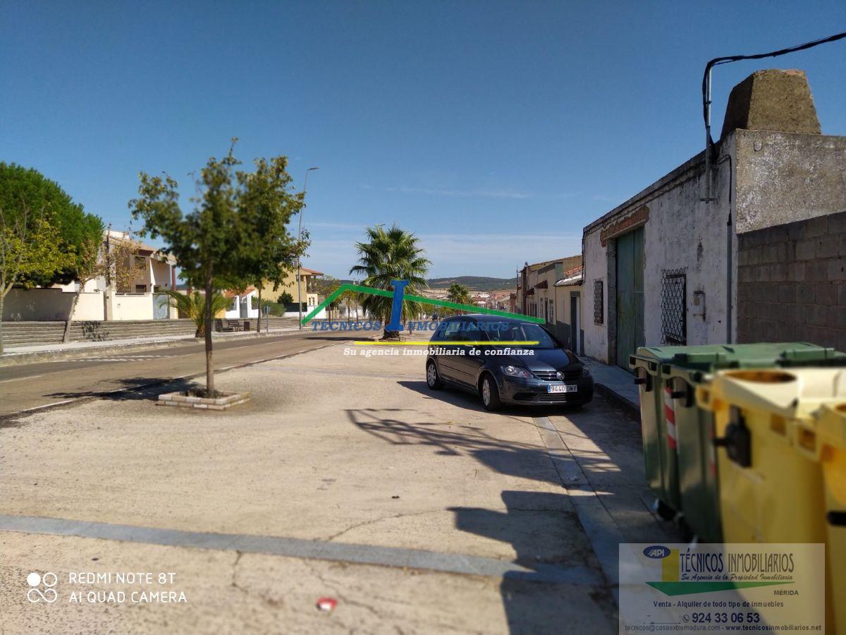 Venta de terreno en Mirandilla