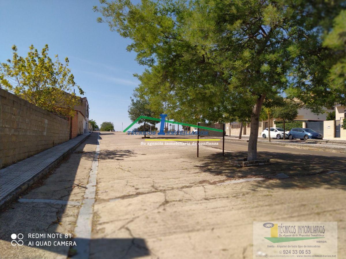 Venda de terreny a Mirandilla
