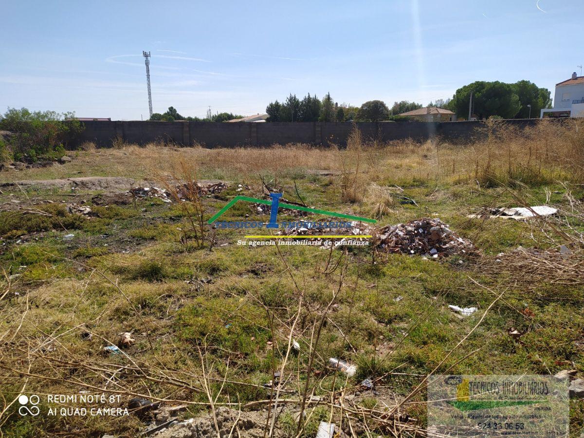 Venta de terreno en Mirandilla