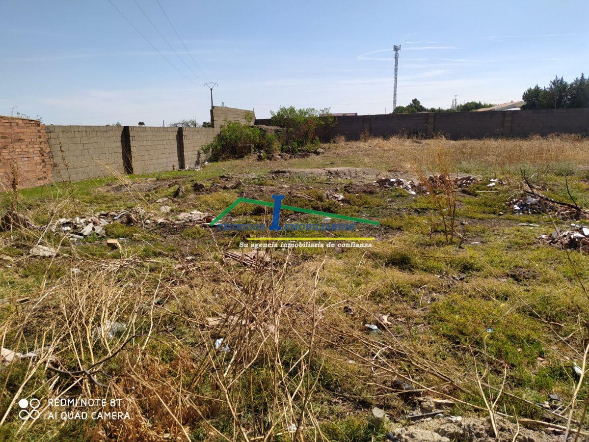 Venta de terreno en Mirandilla