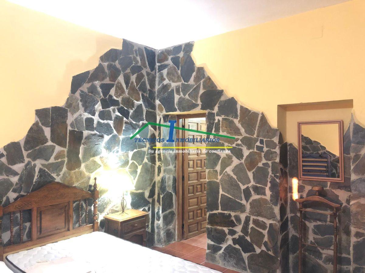 Venda de finca d´esbarjo a Mérida