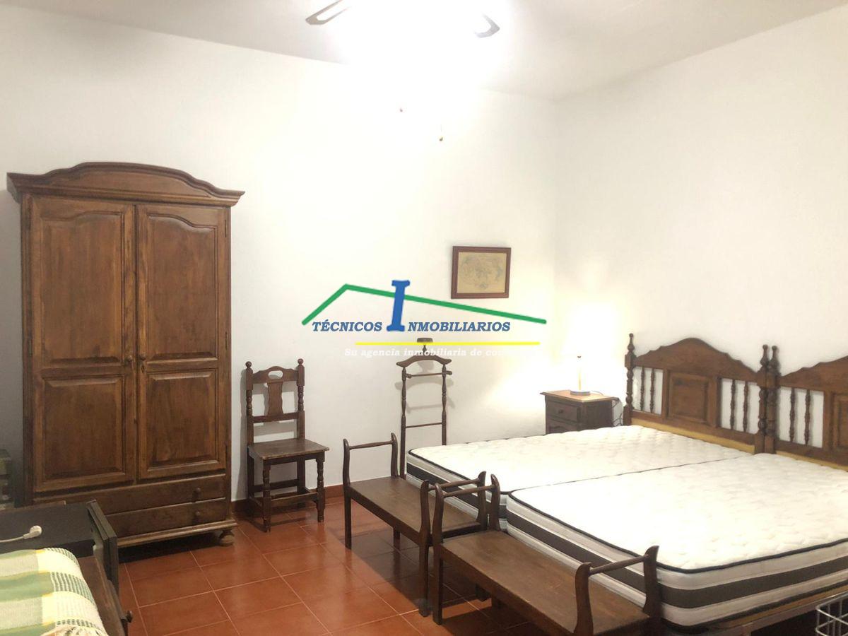 Venda de finca d´esbarjo a Mérida