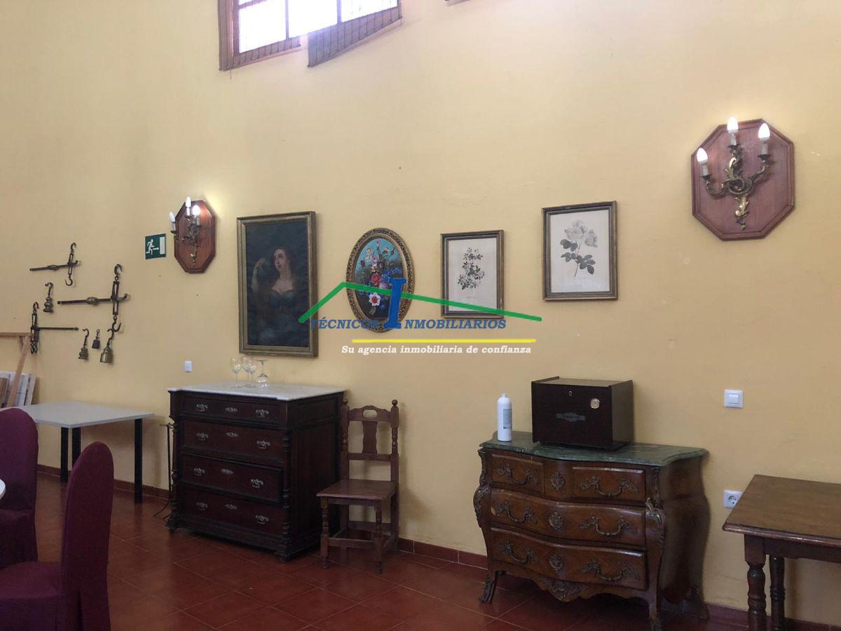 Venda de finca d´esbarjo a Mérida