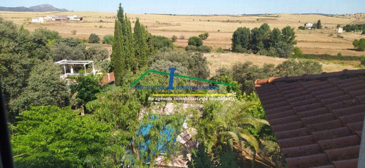 For sale of chalet in Mérida