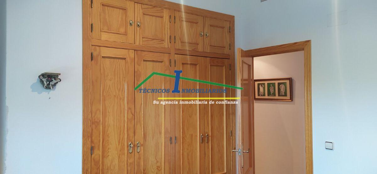 For sale of chalet in Mérida