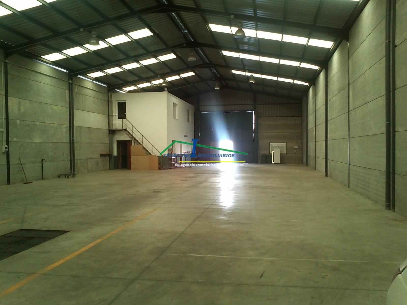 Alquiler de nave industrial en Mérida