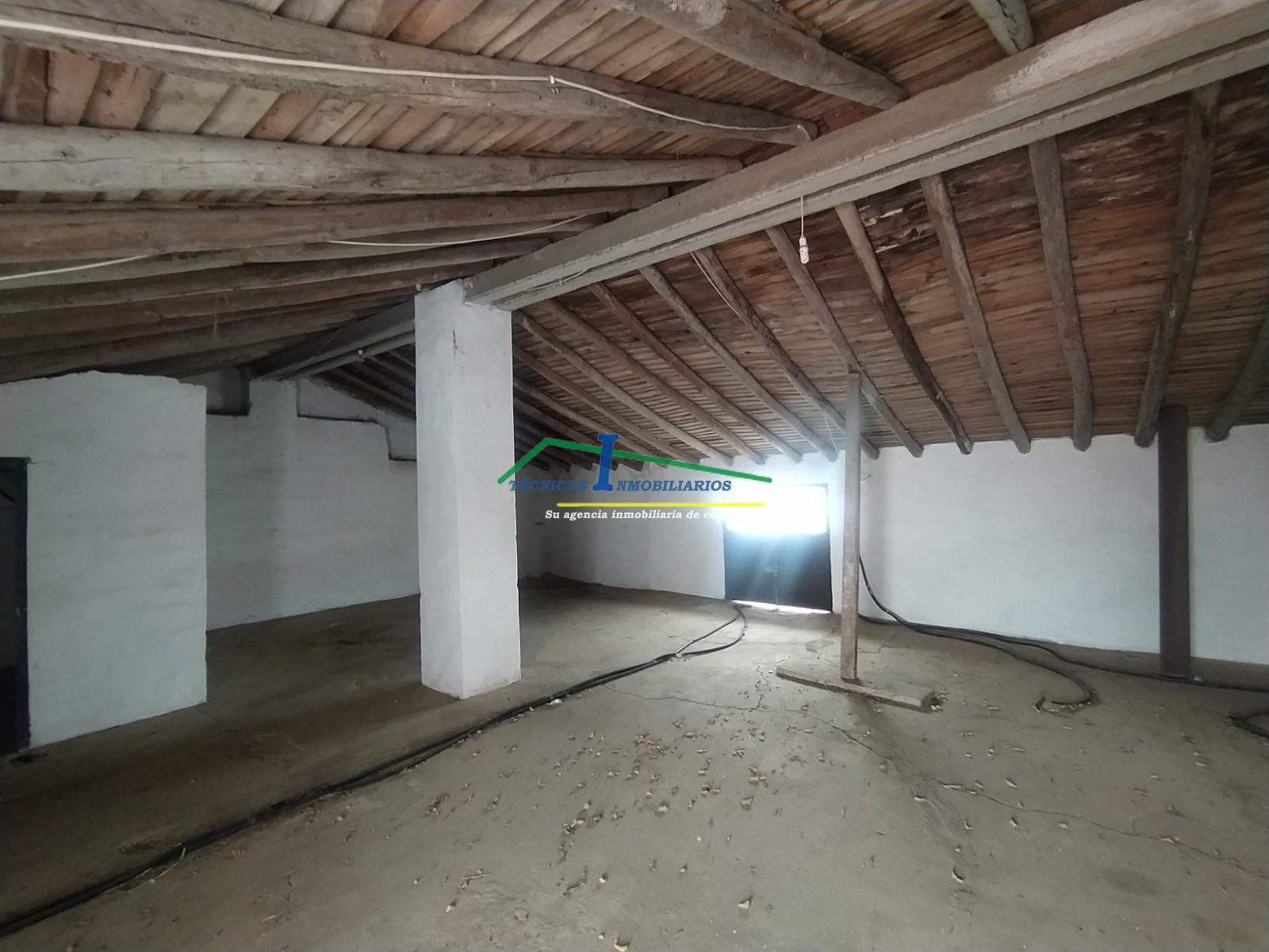 Zu verkaufen von haus in
 Esparragalejo
