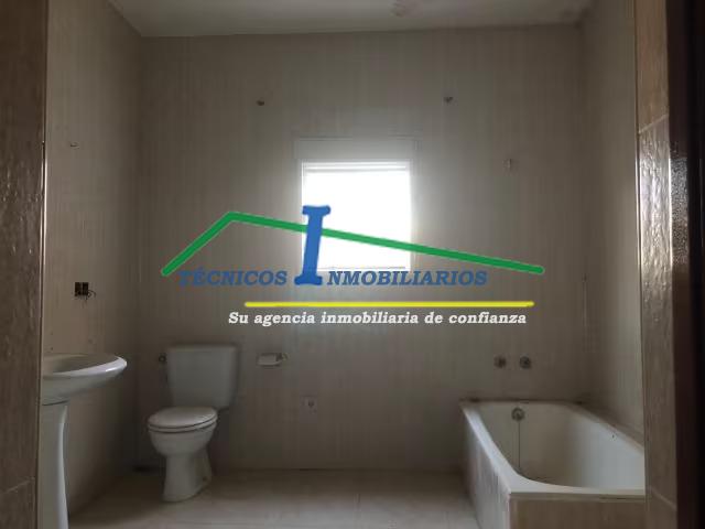 Zu verkaufen von haus in
 Mirandilla