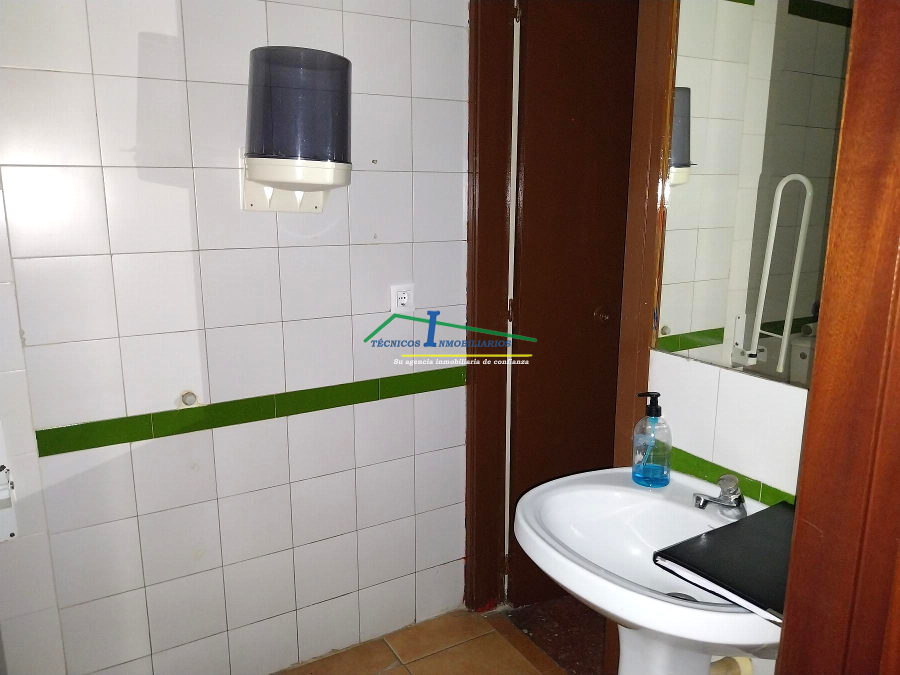 For rent of commercial in Mérida