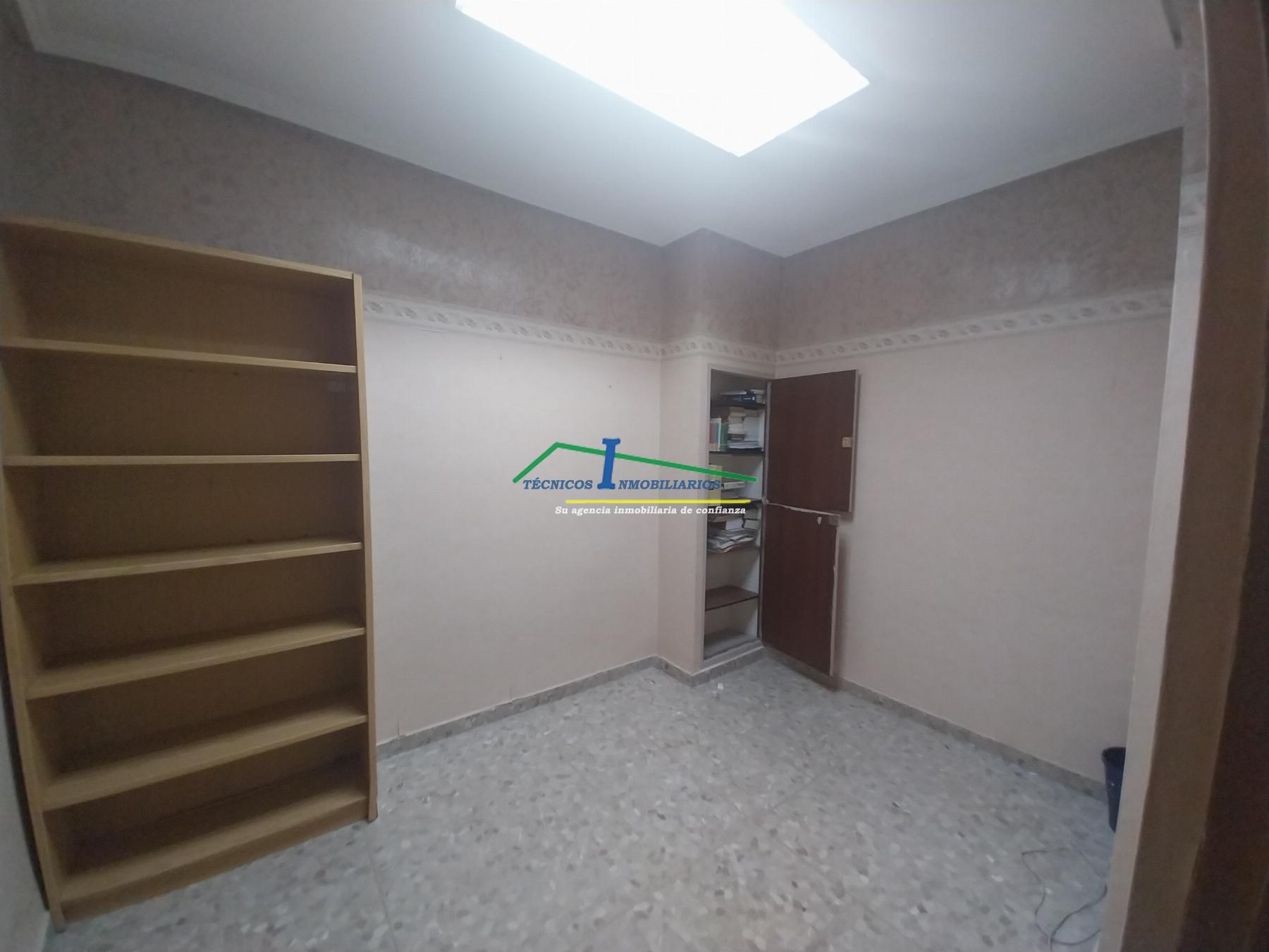 For sale of commercial in Mérida