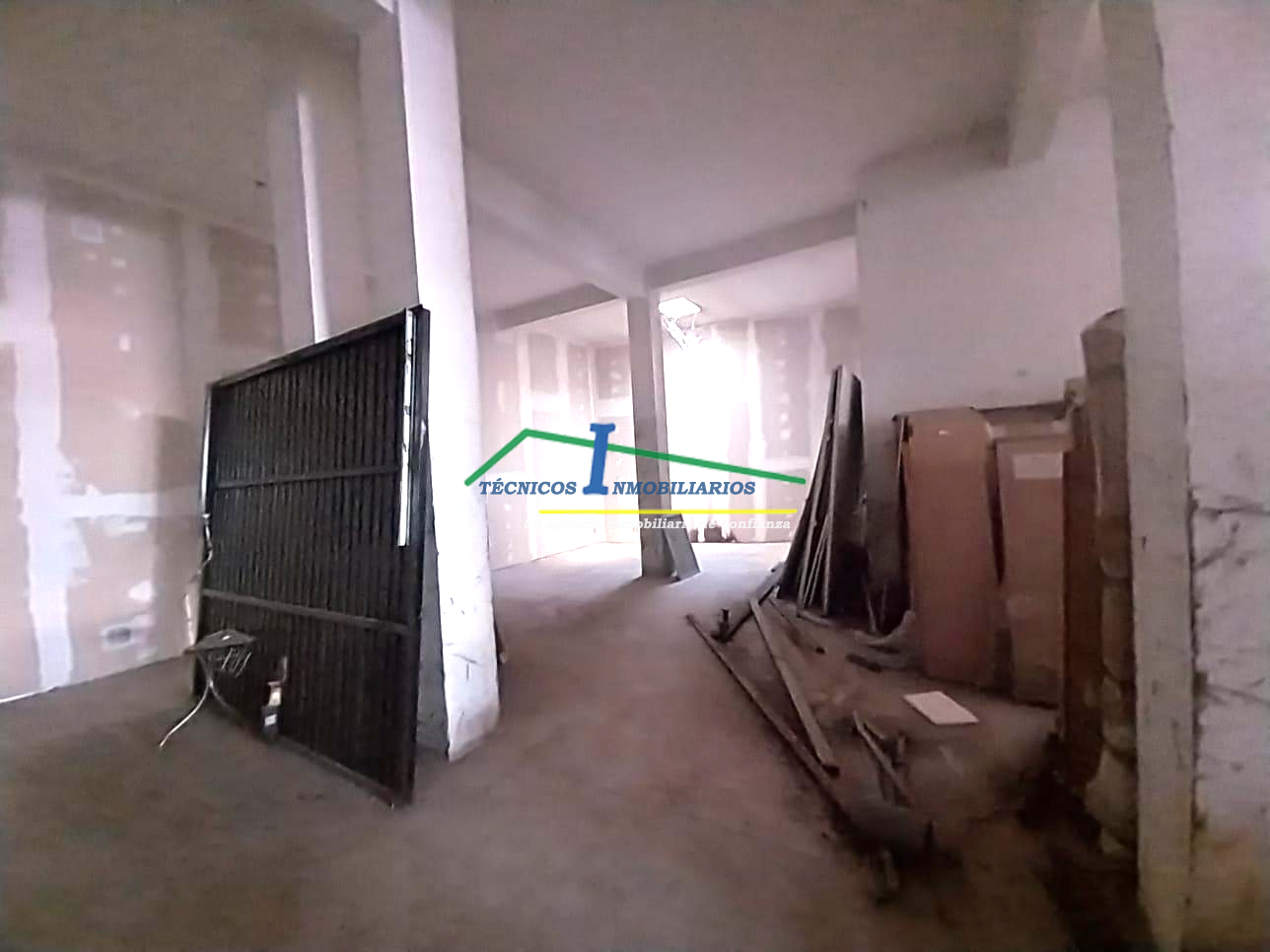 For sale of commercial in Mérida