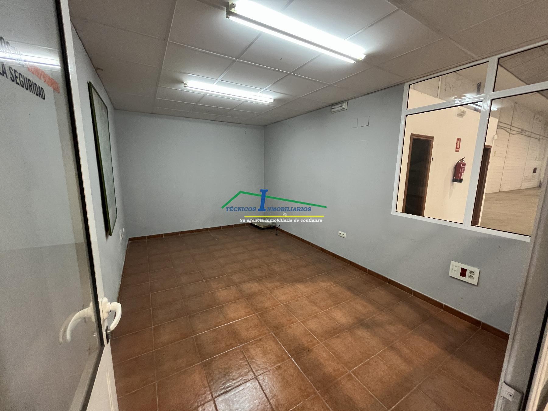 Alquiler de nave en Mérida Alquiler de nave en Mérida