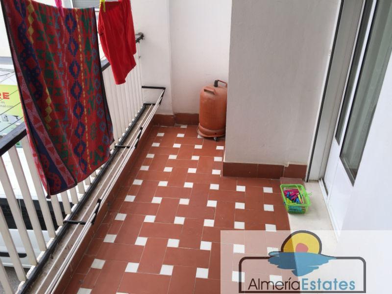 For sale of flat in Vélez-Rubio