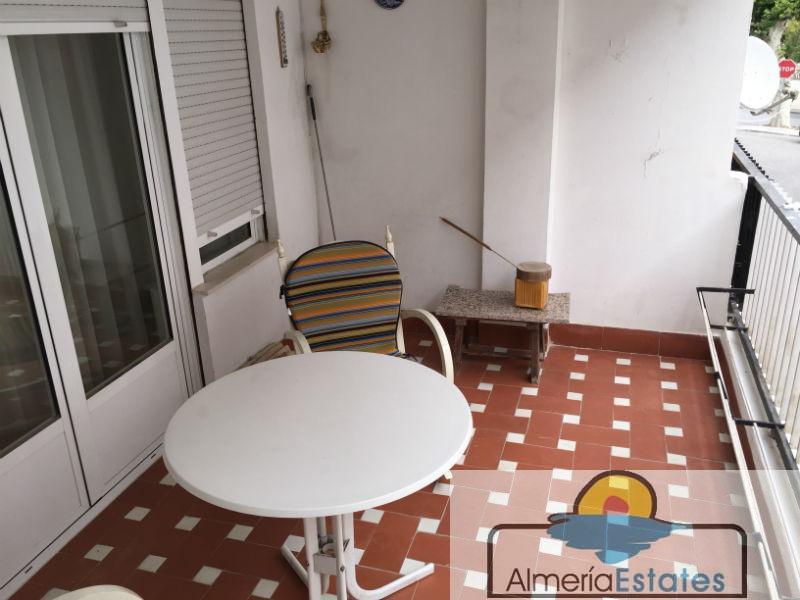 For sale of flat in Vélez-Rubio