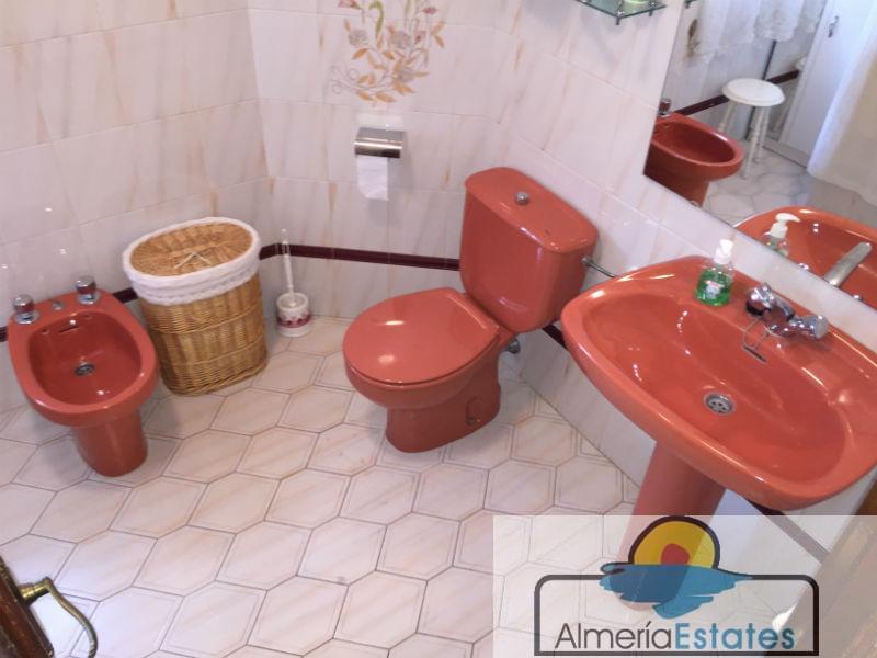 For sale of flat in Vélez-Rubio