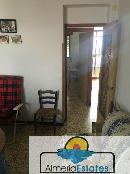 For sale of house in Vélez-Rubio