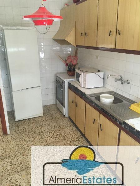 For sale of house in Vélez-Rubio