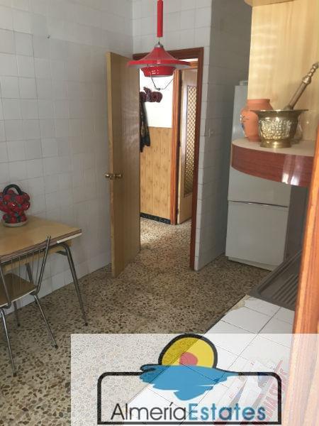 For sale of house in Vélez-Rubio