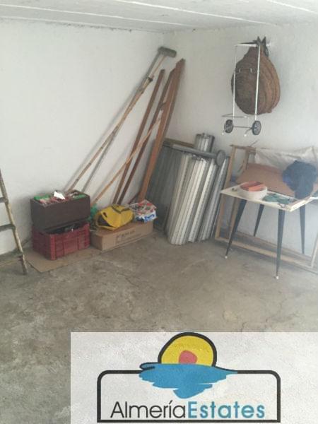 For sale of house in Vélez-Rubio