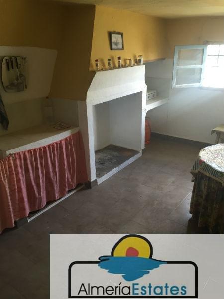 For sale of house in Vélez-Rubio