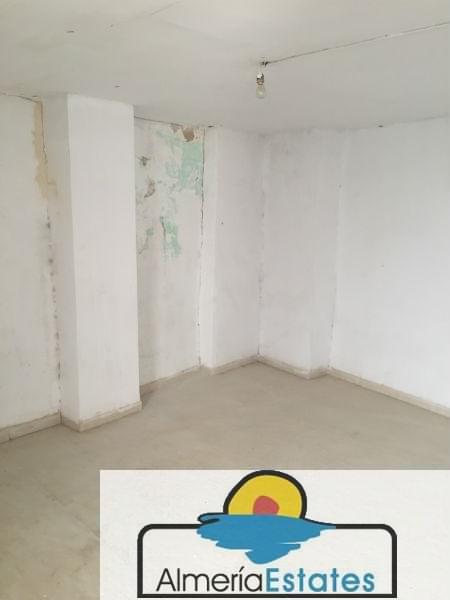 For sale of house in Vélez-Rubio