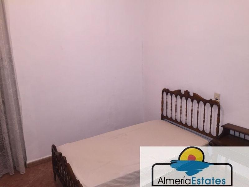 For sale of house in Vélez-Rubio