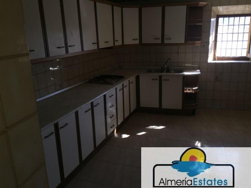 For sale of house in Vélez-Rubio