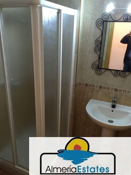 For sale of flat in Vélez-Rubio