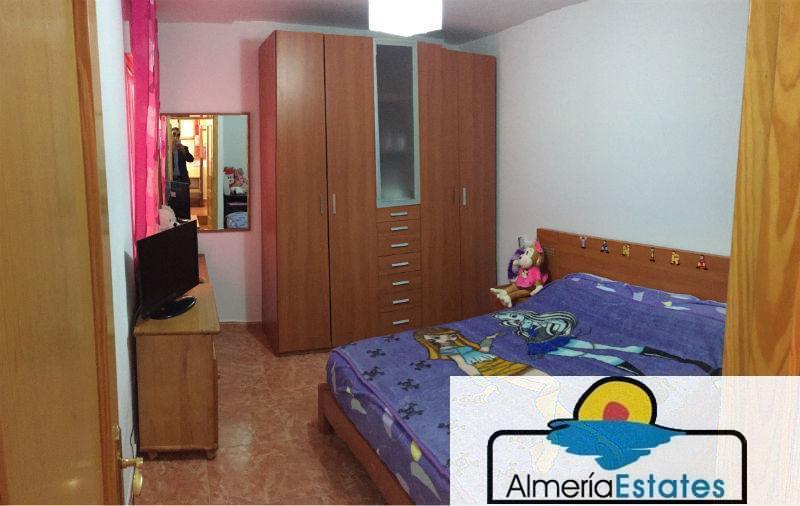For sale of flat in Vélez-Rubio