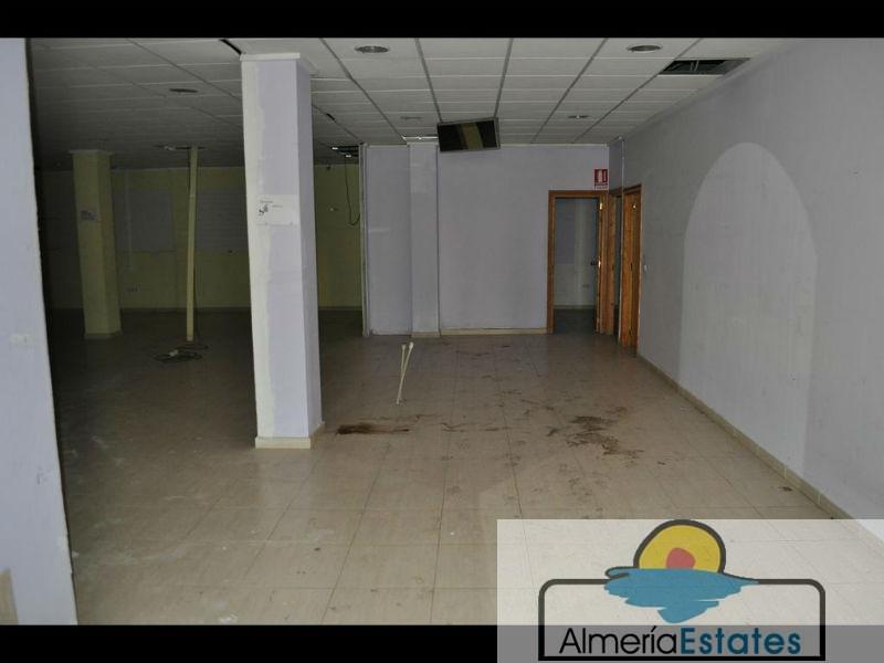 For rent of commercial in Albox