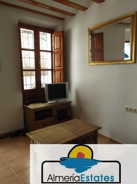For sale of house in Vélez-Rubio