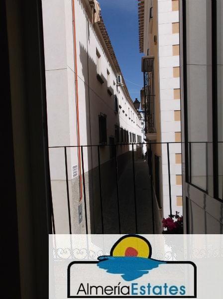 For sale of house in Vélez-Rubio