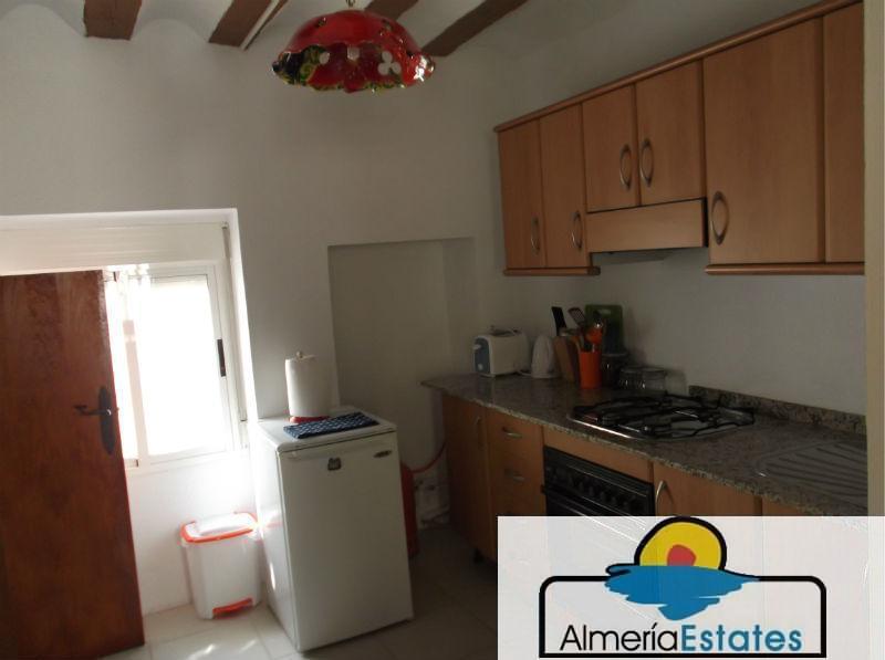 For sale of house in Vélez-Rubio