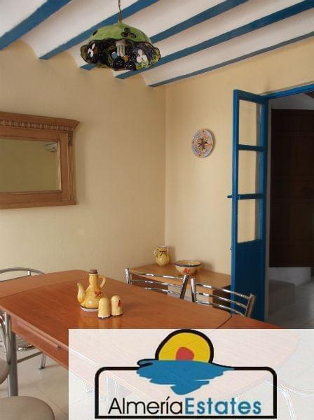 For sale of house in Vélez-Rubio