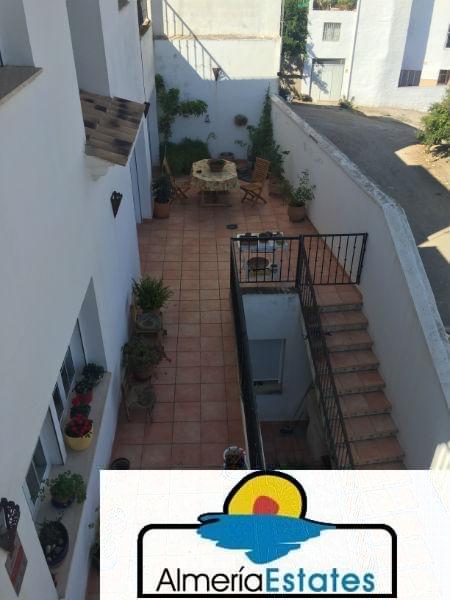 For sale of house in Vélez-Rubio