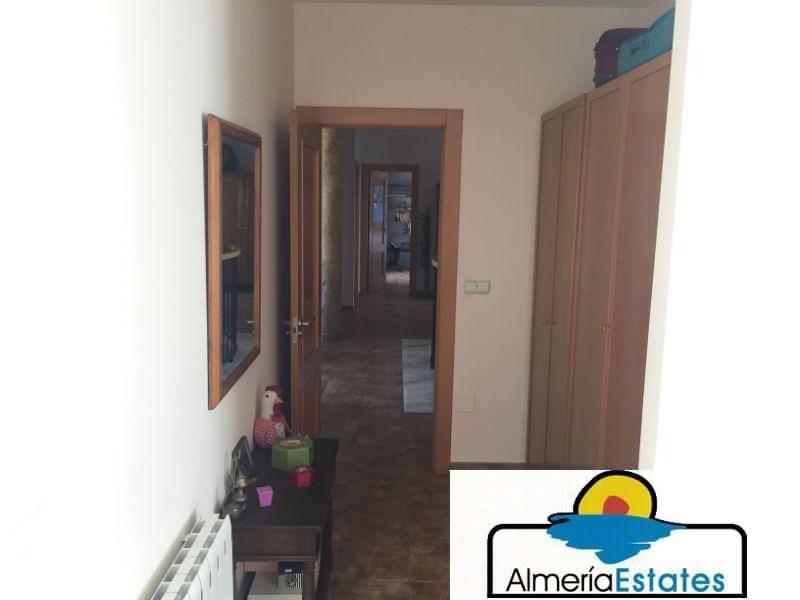 For sale of house in Vélez-Rubio