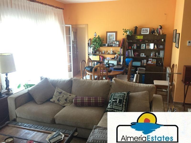 For sale of house in Vélez-Rubio