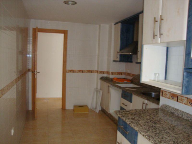 For sale of flat in Fines