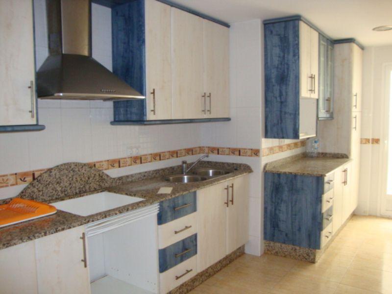 For sale of flat in Fines