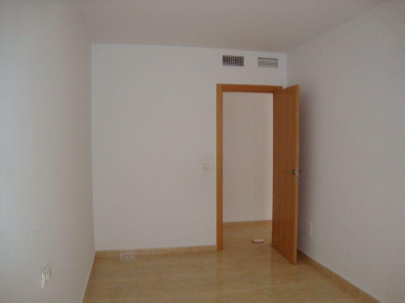 For sale of flat in Fines