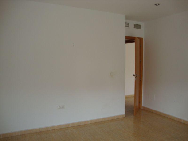 For sale of flat in Fines