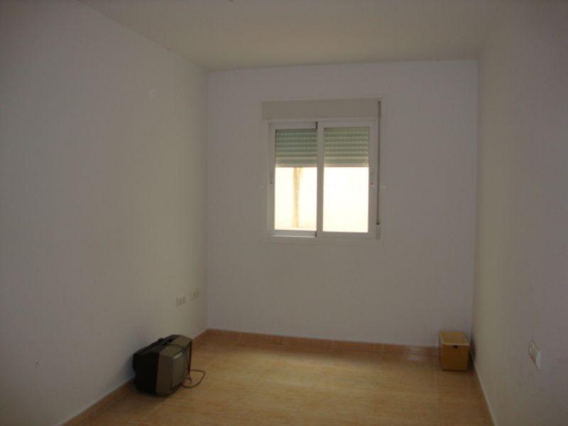 For sale of flat in Fines