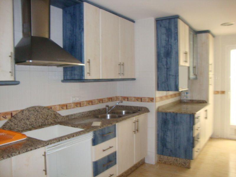 For sale of flat in Fines