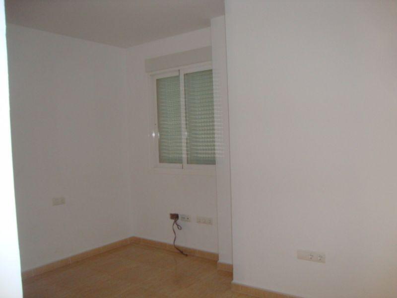 For sale of flat in Fines