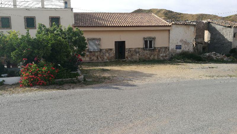 Venta de villa en Arboleas